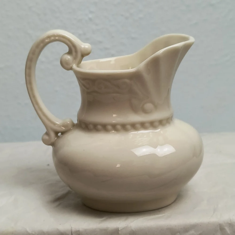 Lenox Colonial Ceramic Pitcher Creamer Syrup Off White